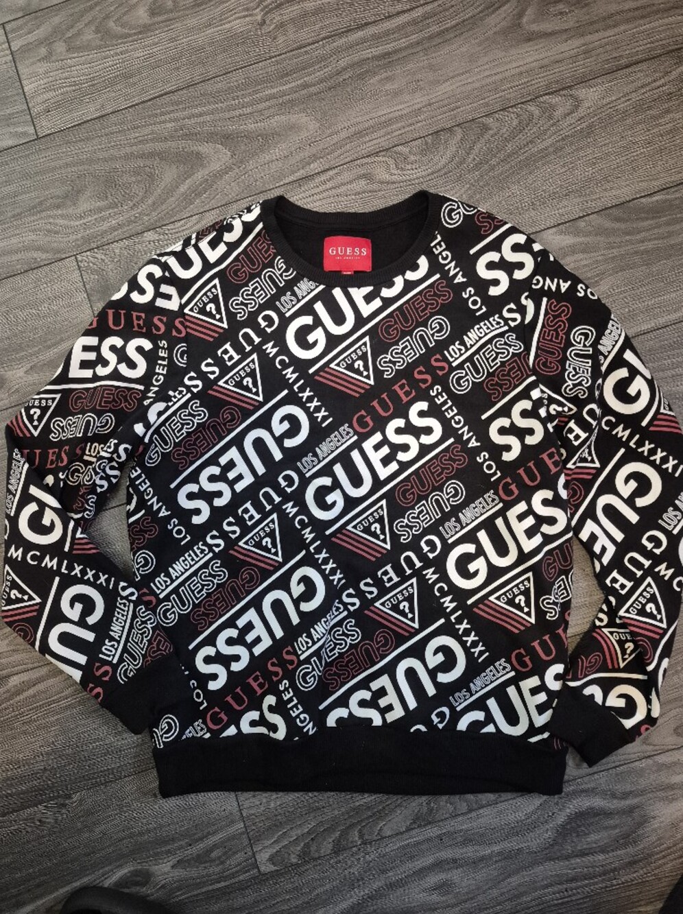 NWOT GUESS Los Angeles Men's All-Over Print Logo Crewneck Sweatshirt Large